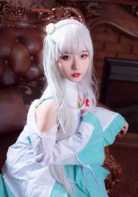 一区二三区国产好的精华液_剧情片电影完整版