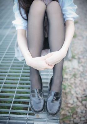 夫妻在线免费观看黄色一级大片_未删减完整版