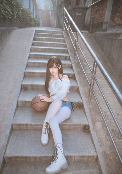 女初高中裸体视频免费观看_720日韩电影在线