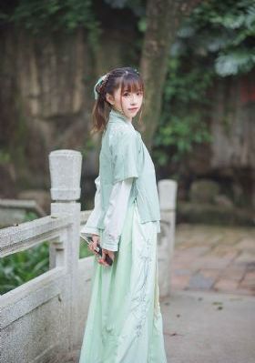 久久香蕉国产视频_720高清完整版播放