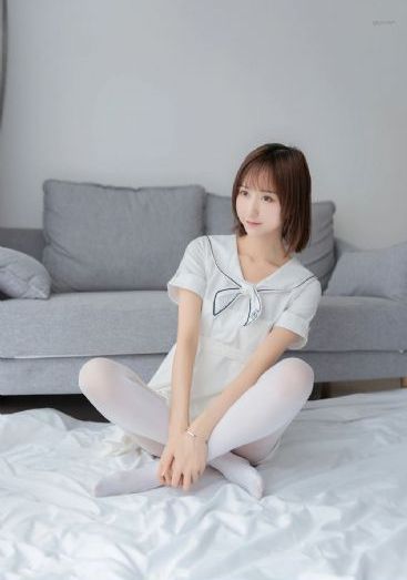 在线播放啄木乌丝袜秘书_DVD免费全集观看