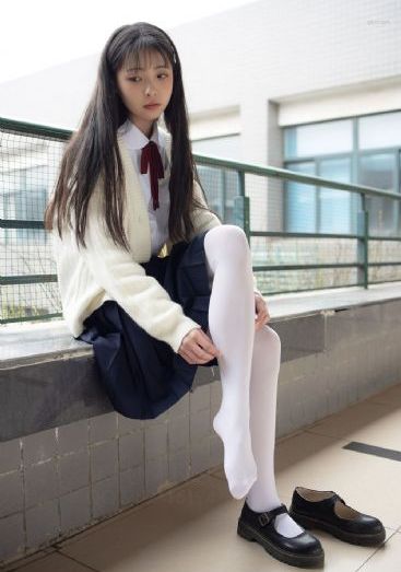 成人综合av_免费正片国语