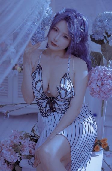 亚洲天堂精品一区_十万网红美女美酱