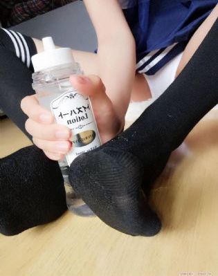 性残虐av片在线播放_十万网红美女美酱