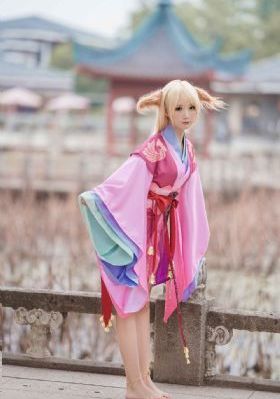 亚洲女性色尼古综合网_BD英语在线播放观看